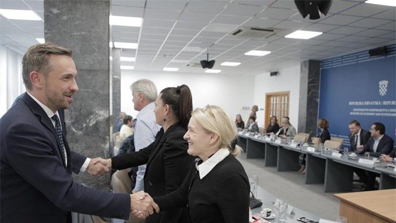 Piletić: Vladina poboljšana ponuda odgovor je na stanje u gospodarstvu, inflatorne pritiske i naše socijalno partnerstvo